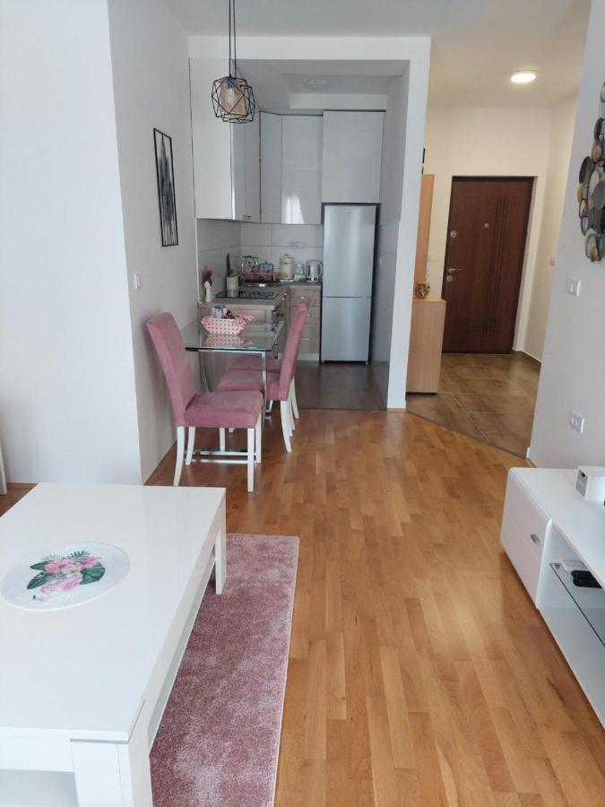K2-Sistersapartment Podgorica Eksteriør bilde